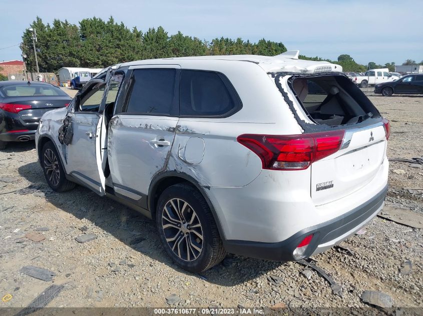 Photo 2 VIN: JA4AD3A30HZ052667 - MITSUBISHI OUTLANDER 