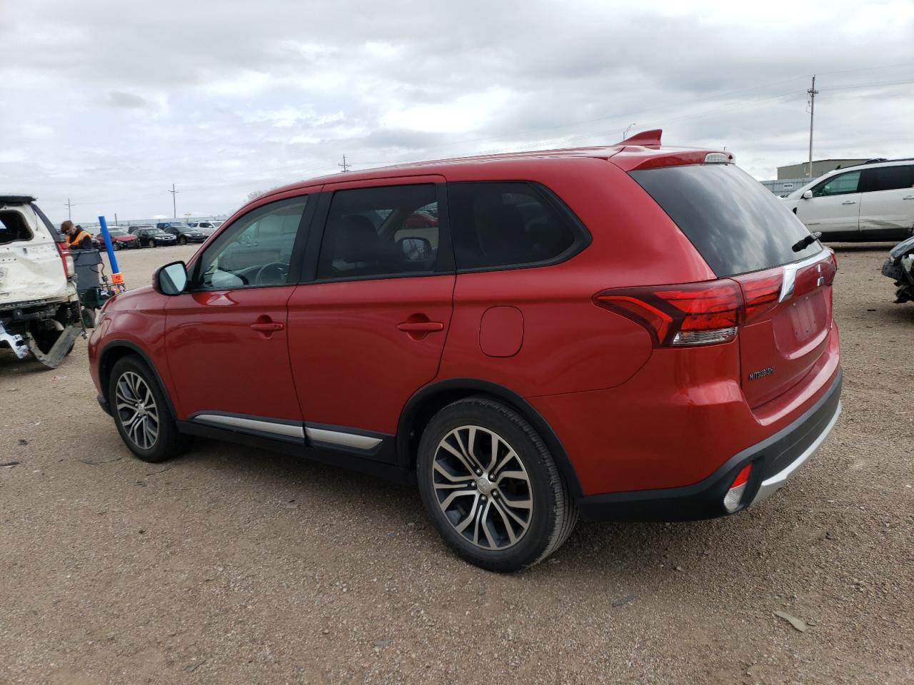 Photo 1 VIN: JA4AD3A30HZ055357 - MITSUBISHI OUTLANDER 