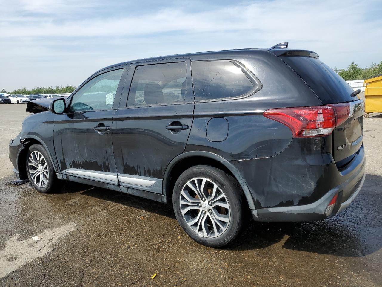 Photo 1 VIN: JA4AD3A30JJ000606 - MITSUBISHI OUTLANDER 