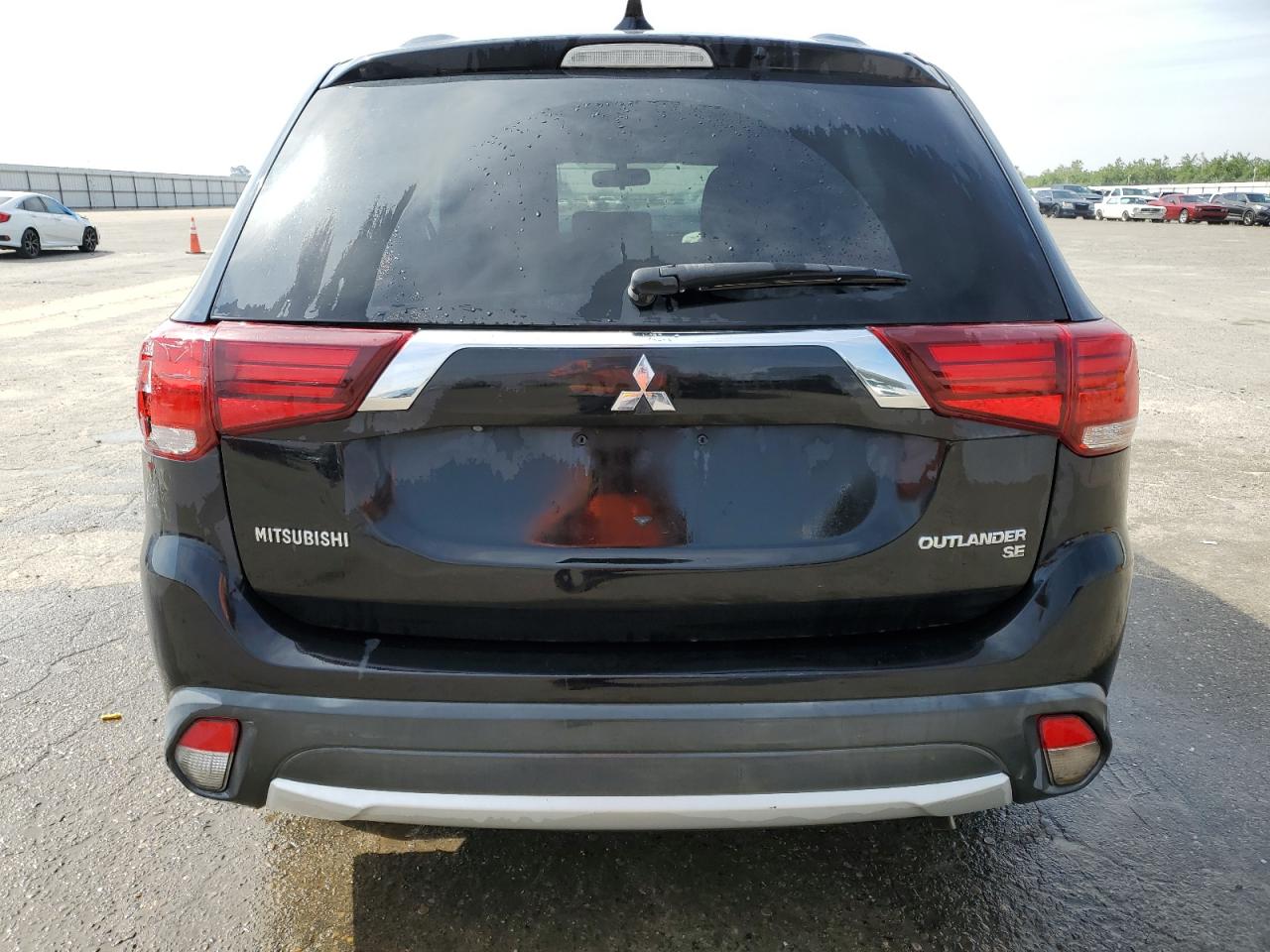 Photo 5 VIN: JA4AD3A30JJ000606 - MITSUBISHI OUTLANDER 