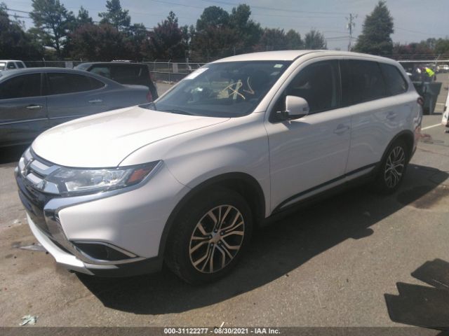 Photo 1 VIN: JA4AD3A30JZ000896 - MITSUBISHI OUTLANDER 