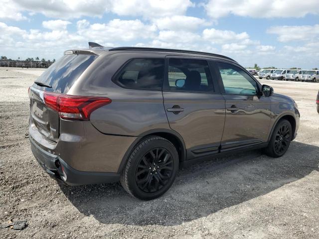 Photo 2 VIN: JA4AD3A30JZ044638 - MITSUBISHI OUTLANDER 