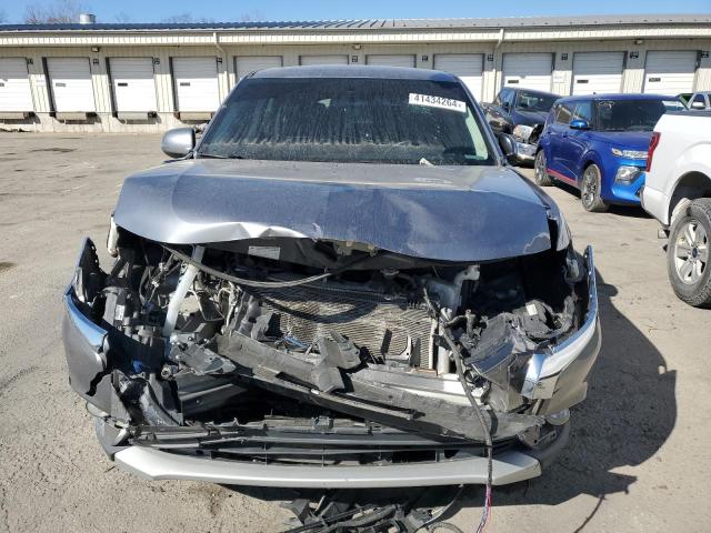 Photo 4 VIN: JA4AD3A30JZ054618 - MITSUBISHI OUTLANDER 