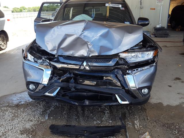 Photo 8 VIN: JA4AD3A30KZ031907 - MITSUBISHI OUTLANDER 