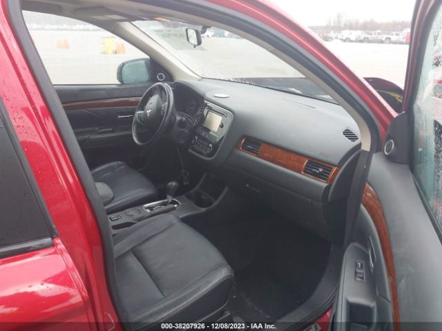 Photo 4 VIN: JA4AD3A31FZ001613 - MITSUBISHI OUTLANDER 