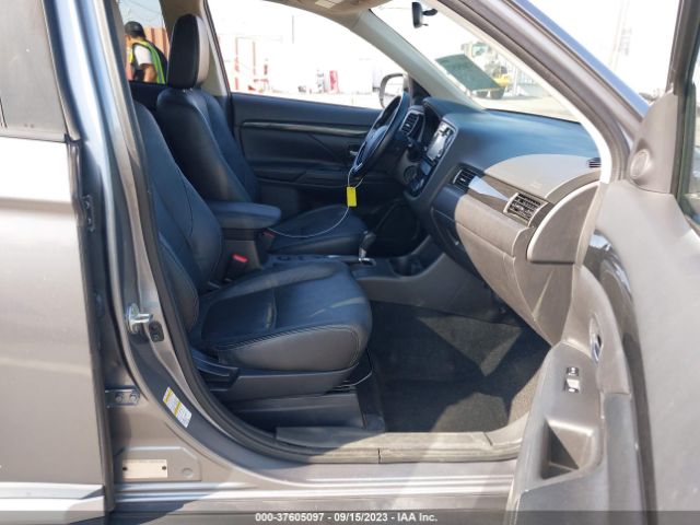 Photo 4 VIN: JA4AD3A31GZ019157 - MITSUBISHI OUTLANDER 