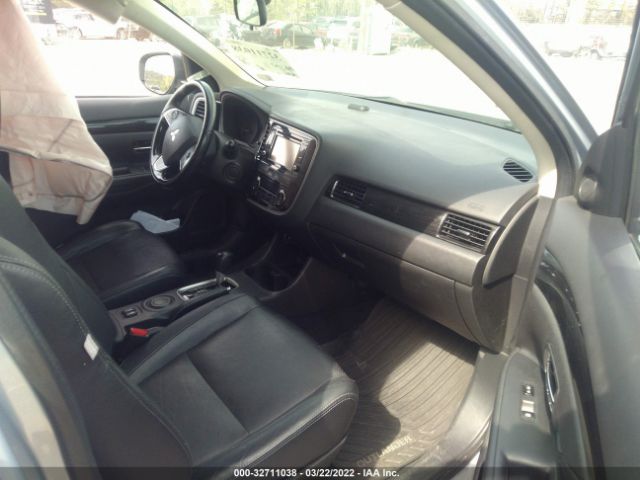 Photo 4 VIN: JA4AD3A31GZ060503 - MITSUBISHI OUTLANDER 