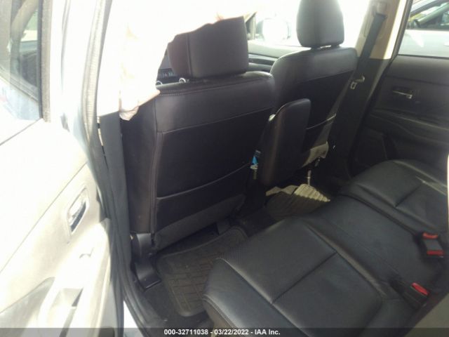 Photo 7 VIN: JA4AD3A31GZ060503 - MITSUBISHI OUTLANDER 