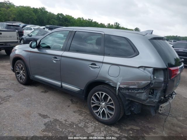 Photo 2 VIN: JA4AD3A31JJ003837 - MITSUBISHI OUTLANDER 