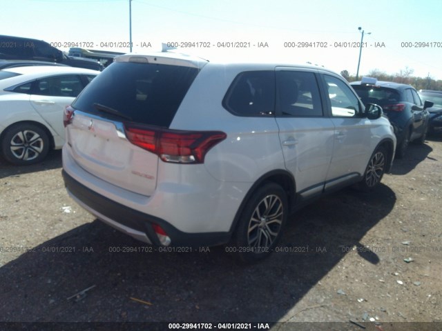 Photo 3 VIN: JA4AD3A31JZ068611 - MITSUBISHI OUTLANDER 