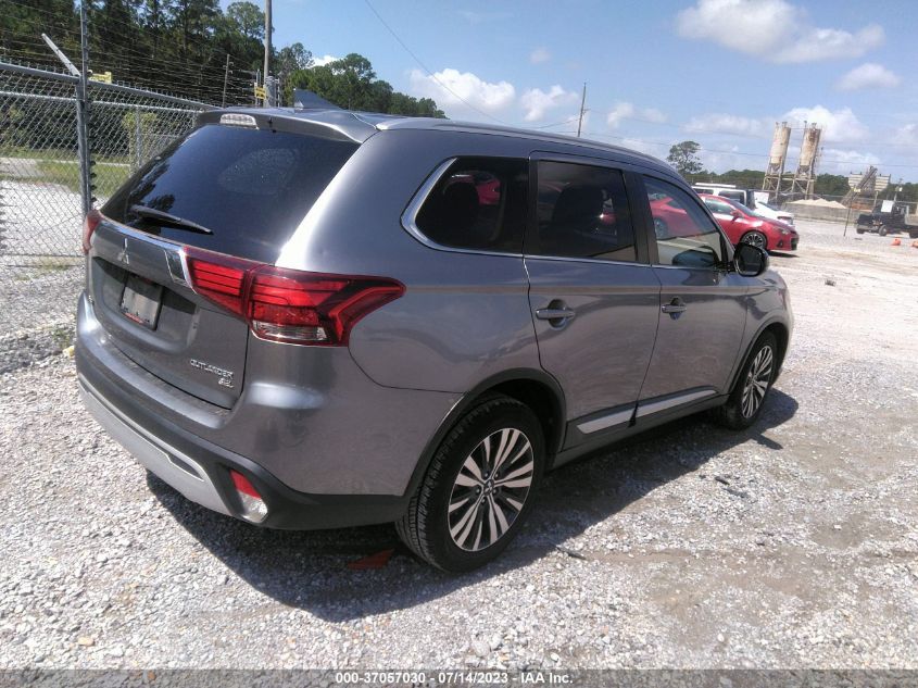 Photo 3 VIN: JA4AD3A31KZ018888 - MITSUBISHI OUTLANDER 