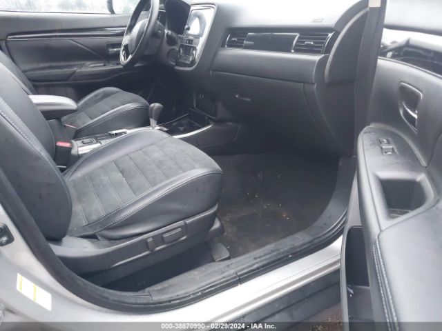 Photo 4 VIN: JA4AD3A31KZ042432 - MITSUBISHI OUTLANDER 