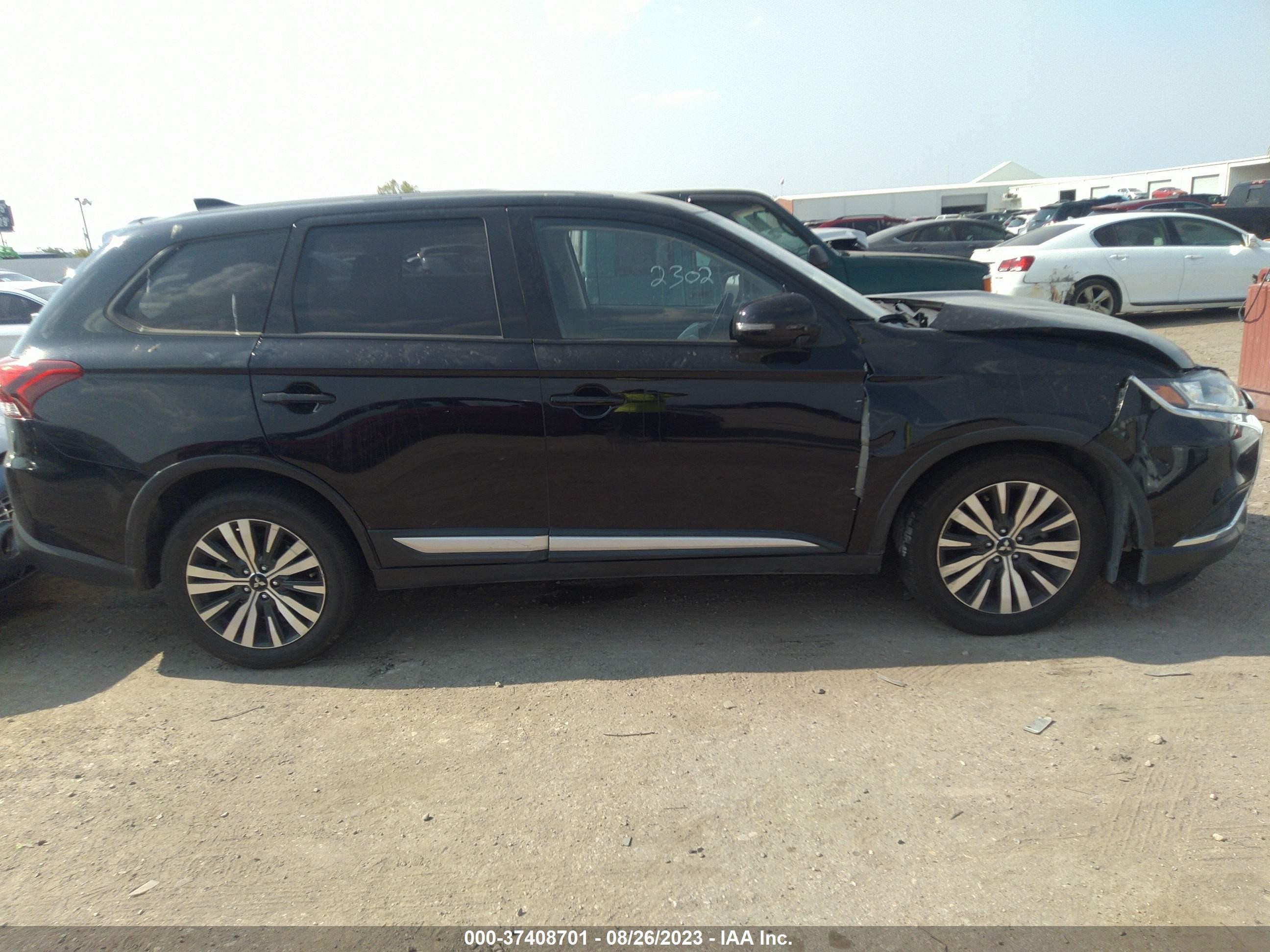 Photo 12 VIN: JA4AD3A31KZ045265 - MITSUBISHI OUTLANDER 