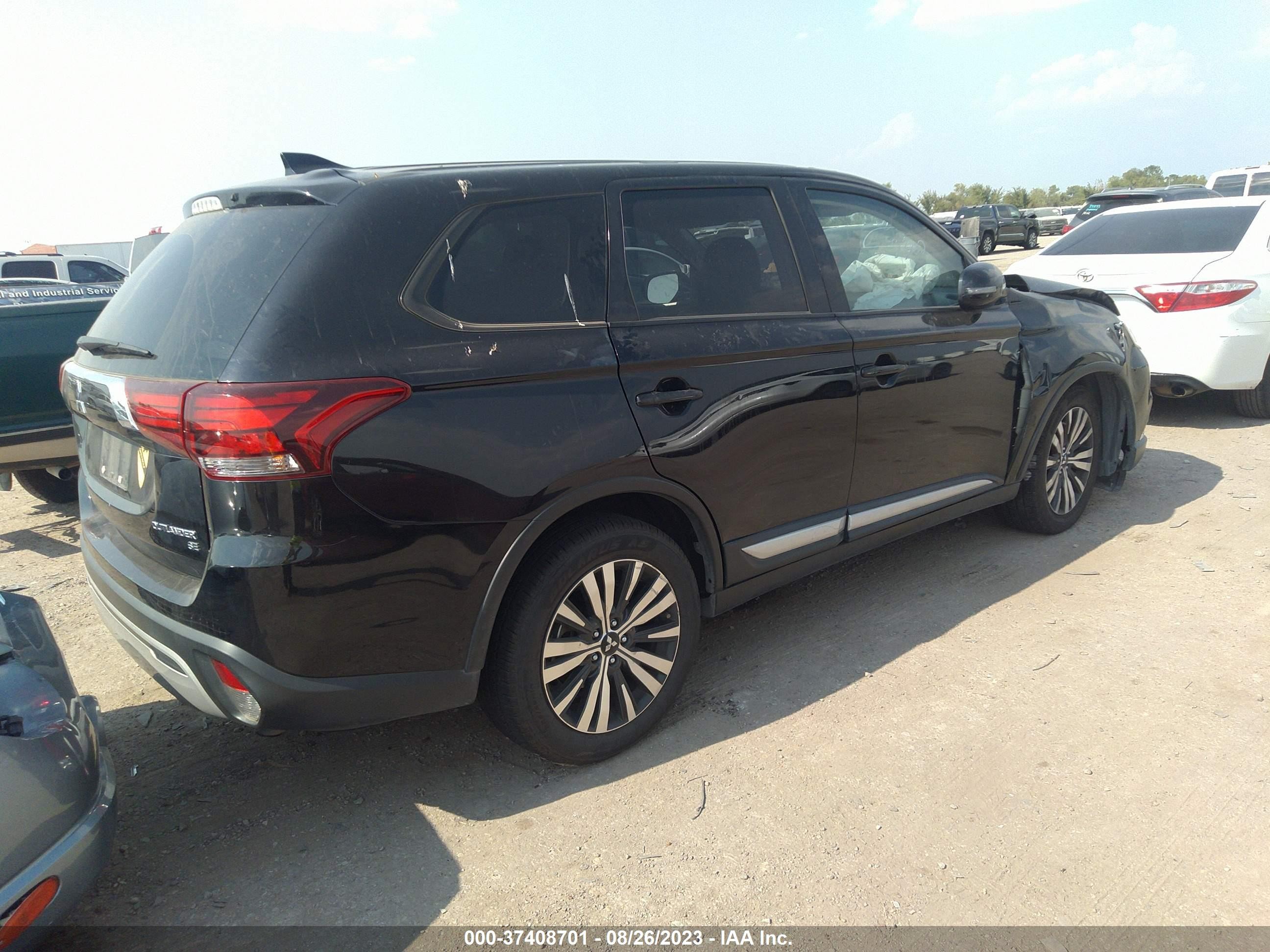 Photo 3 VIN: JA4AD3A31KZ045265 - MITSUBISHI OUTLANDER 