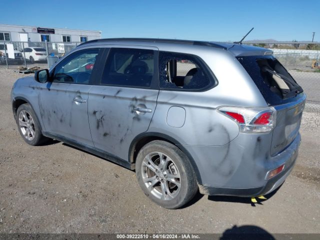 Photo 2 VIN: JA4AD3A32FZ002074 - MITSUBISHI OUTLANDER 