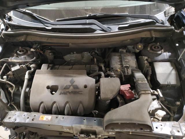 Photo 11 VIN: JA4AD3A32FZ002902 - MITSUBISHI OUTLANDER 