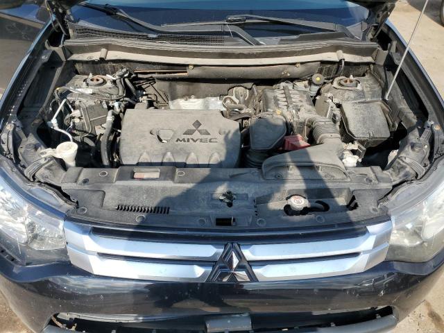 Photo 11 VIN: JA4AD3A32FZ005038 - MITSUBISHI OUTLANDER 