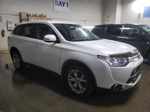 Photo 3 VIN: JA4AD3A32FZ008909 - MITSUBISHI OUTLANDER 