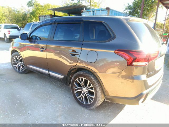 Photo 2 VIN: JA4AD3A32GZ003338 - MITSUBISHI OUTLANDER 