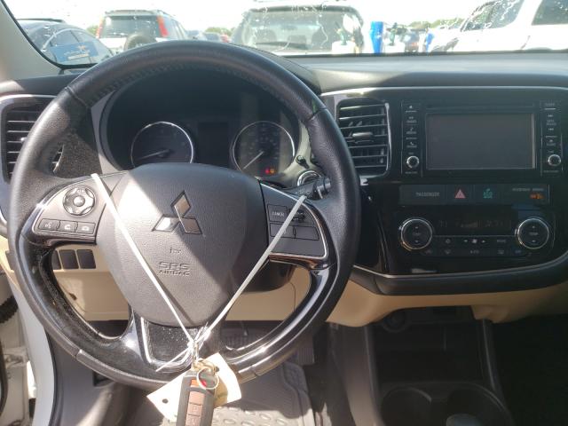 Photo 8 VIN: JA4AD3A32GZ043225 - MITSUBISHI OUTLANDER 