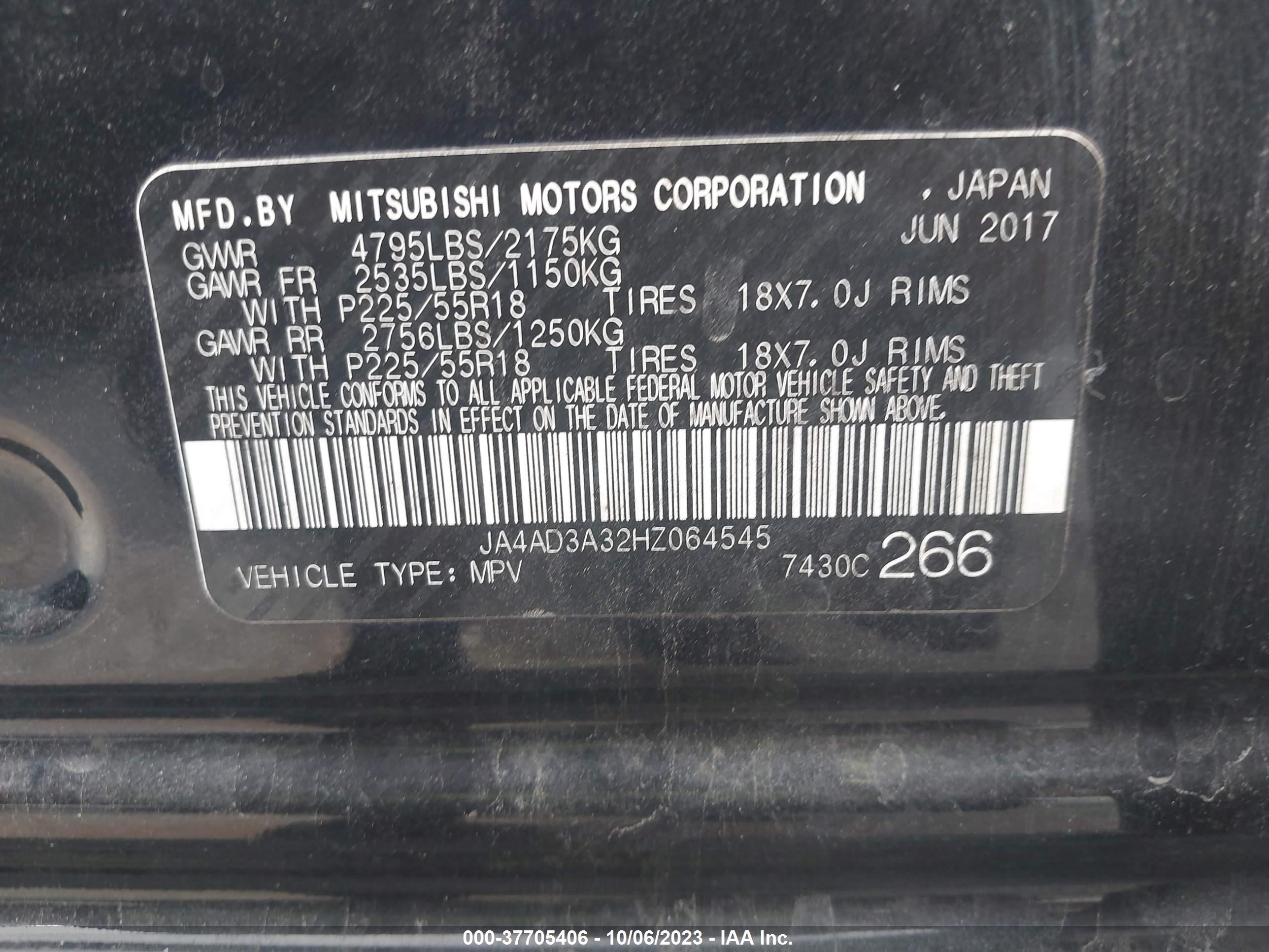 Photo 8 VIN: JA4AD3A32HZ064545 - MITSUBISHI OUTLANDER 