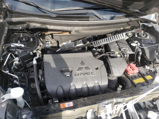 Photo 6 VIN: JA4AD3A32JJ001157 - MITSUBISHI OUTLANDER 