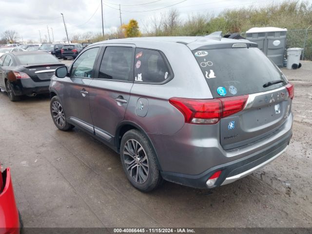 Photo 2 VIN: JA4AD3A32JJ003166 - MITSUBISHI OUTLANDER 