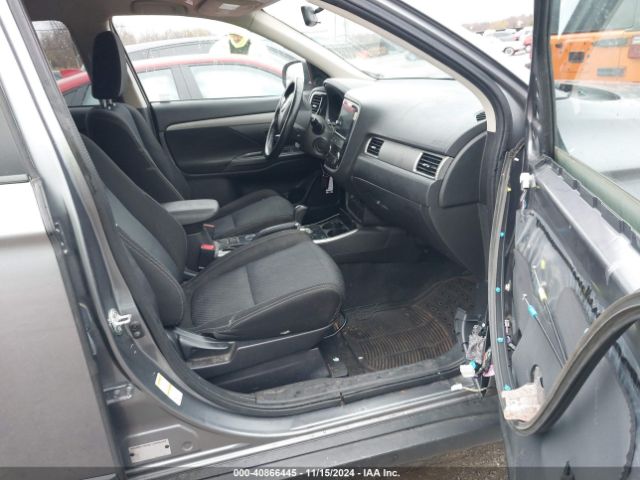 Photo 4 VIN: JA4AD3A32JJ003166 - MITSUBISHI OUTLANDER 