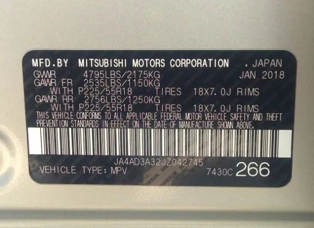 Photo 8 VIN: JA4AD3A32JR042745 - MITSUBISHI OUTLANDER 4D 2WD SE 