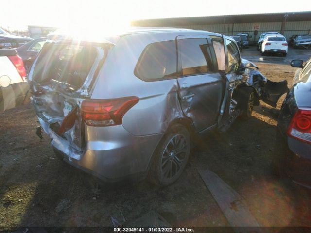 Photo 3 VIN: JA4AD3A32JZ016954 - MITSUBISHI OUTLANDER 