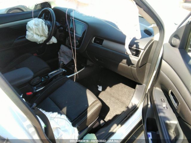 Photo 4 VIN: JA4AD3A32JZ028439 - MITSUBISHI OUTLANDER 