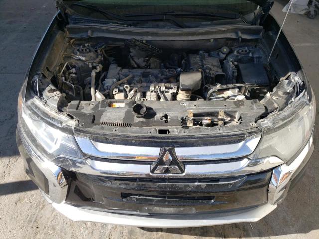 Photo 11 VIN: JA4AD3A32JZ055706 - MITSUBISHI OUTLANDER 