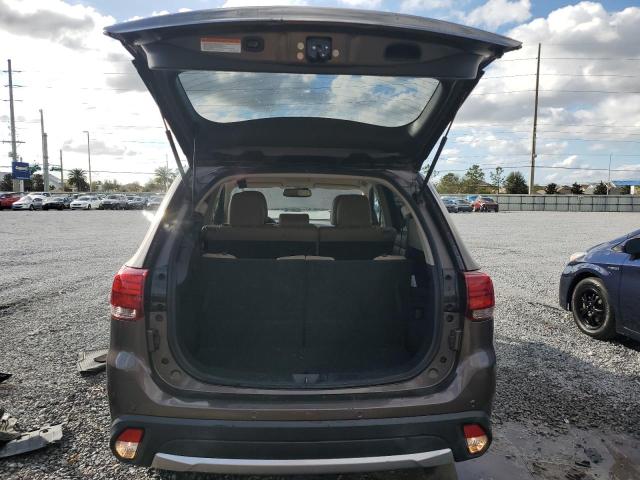 Photo 5 VIN: JA4AD3A32JZ059853 - MITSUBISHI OUTLANDER 