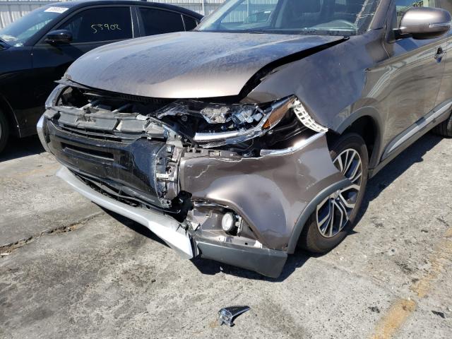 Photo 8 VIN: JA4AD3A32JZ060209 - MITSUBISHI OUTLANDER 