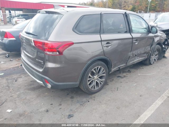 Photo 3 VIN: JA4AD3A32JZ062929 - MITSUBISHI OUTLANDER 