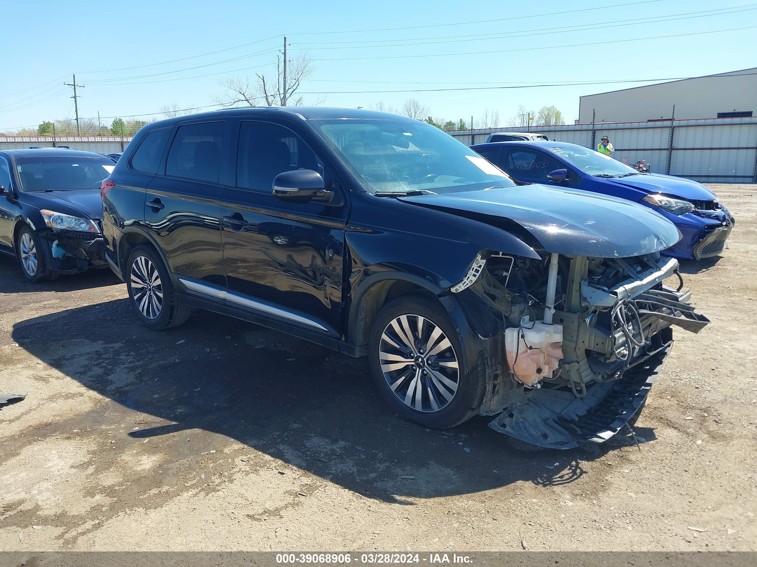 Photo 0 VIN: JA4AD3A32KZ052757 - MITSUBISHI OUTLANDER 