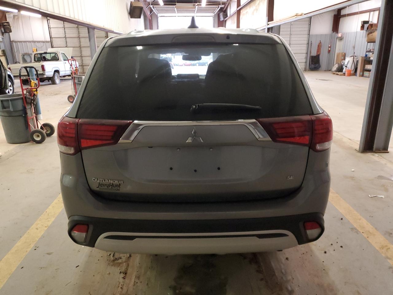 Photo 5 VIN: JA4AD3A32LZ025365 - MITSUBISHI OUTLANDER 