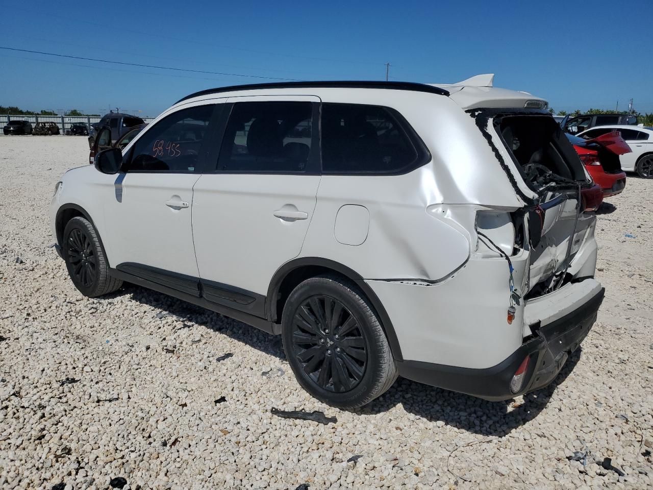 Photo 1 VIN: JA4AD3A32LZ046751 - MITSUBISHI OUTLANDER 