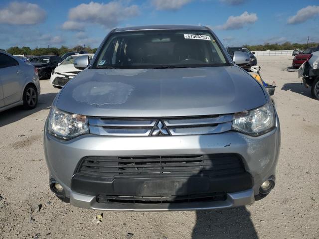 Photo 4 VIN: JA4AD3A33FZ010524 - MITSUBISHI OUTLANDER 