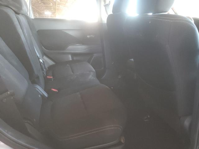 Photo 10 VIN: JA4AD3A33GZ035652 - MITSUBISHI OUTLANDER 