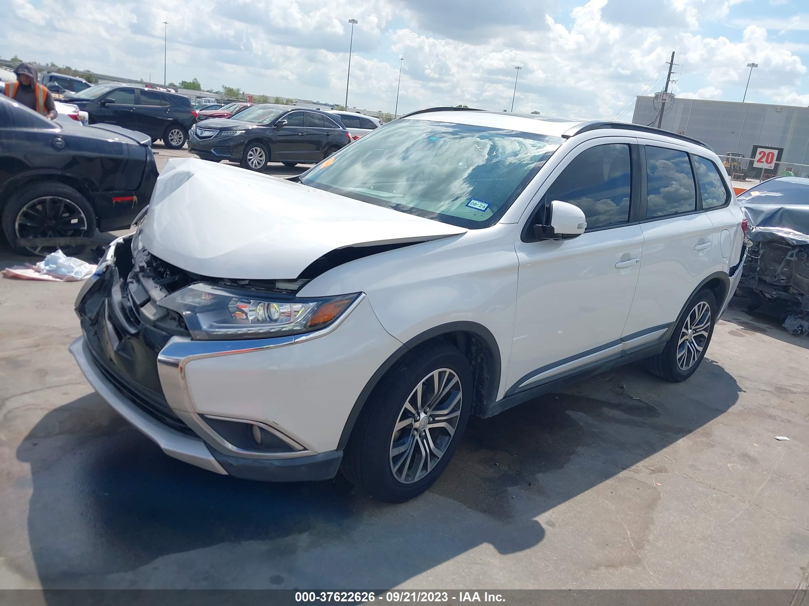 Photo 1 VIN: JA4AD3A33GZ053200 - MITSUBISHI OUTLANDER 