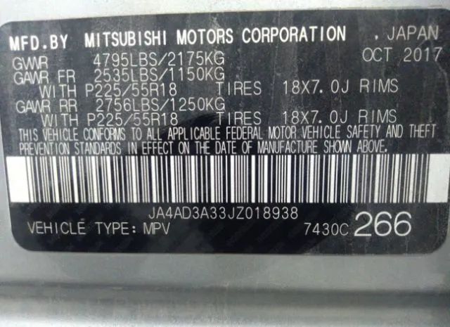 Photo 8 VIN: JA4AD3A33JZ018938 - MITSUBISHI OUTLANDER 