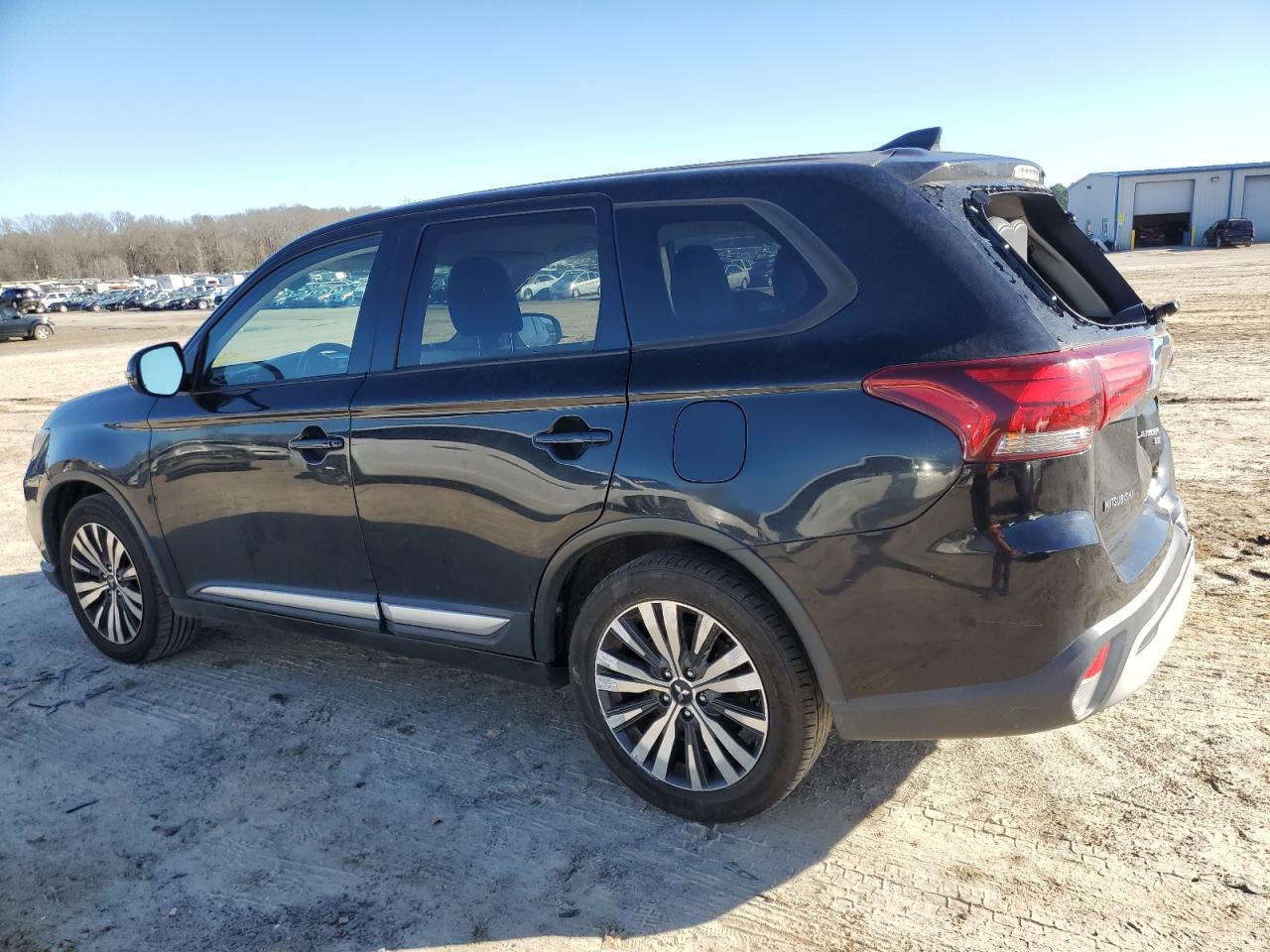 Photo 1 VIN: JA4AD3A33KZ035711 - MITSUBISHI OUTLANDER 