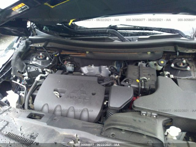 Photo 9 VIN: JA4AD3A33KZ044974 - MITSUBISHI OUTLANDER 