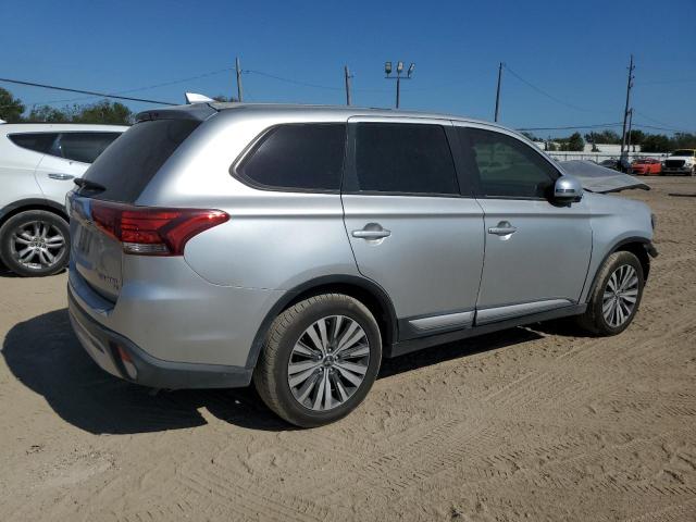 Photo 2 VIN: JA4AD3A33KZ052721 - MITSUBISHI OUTLANDER 