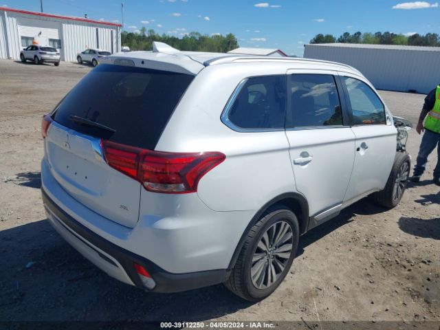 Photo 3 VIN: JA4AD3A33LZ040585 - MITSUBISHI OUTLANDER 