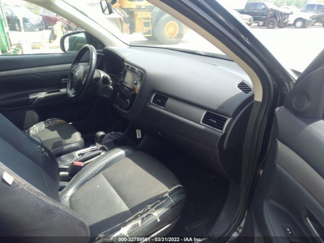 Photo 4 VIN: JA4AD3A34FZ011116 - MITSUBISHI OUTLANDER 