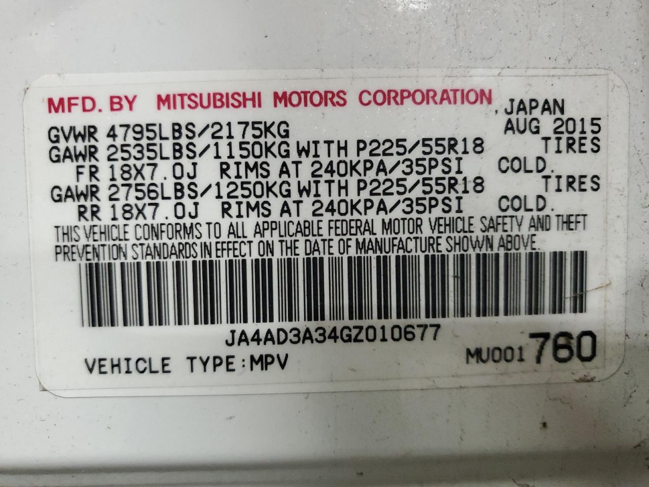 Photo 13 VIN: JA4AD3A34GZ010677 - MITSUBISHI OUTLANDER 