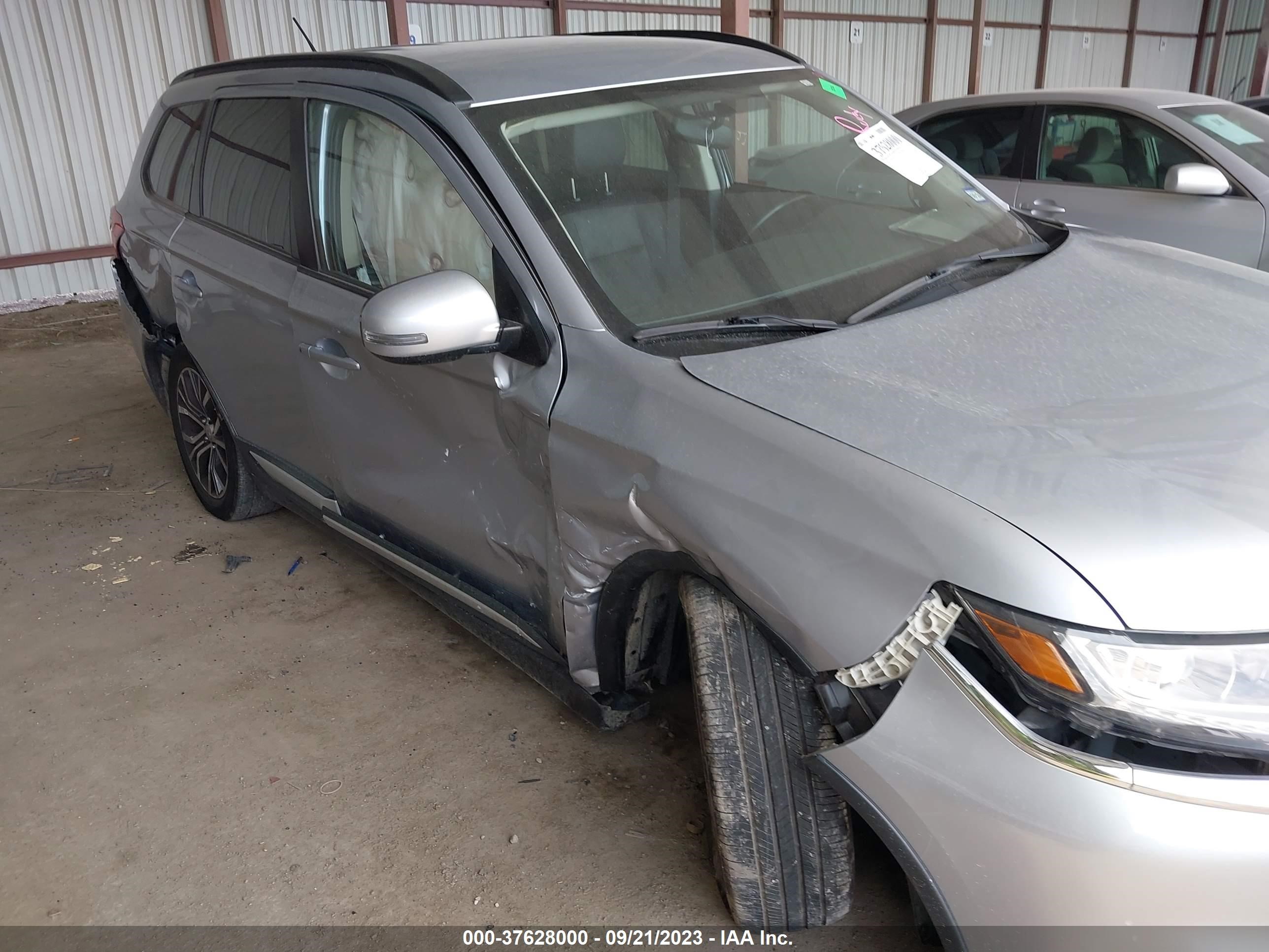 Photo 5 VIN: JA4AD3A34GZ065355 - MITSUBISHI OUTLANDER 