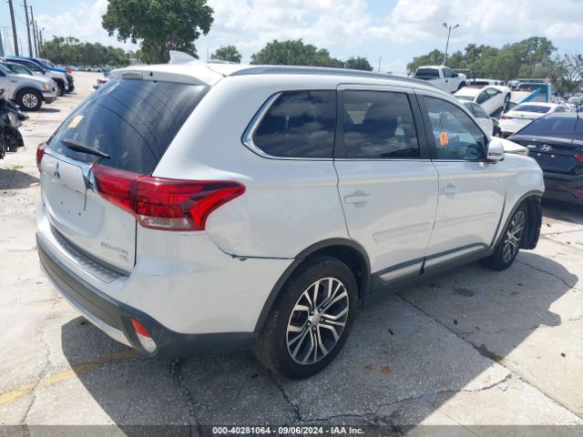 Photo 3 VIN: JA4AD3A34HZ001950 - MITSUBISHI OUTLANDER 